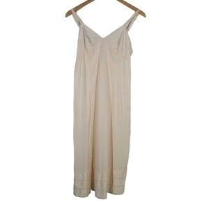 Vintage Lorraine‎ chemise slip Sz 34